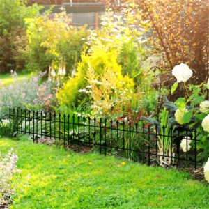 Garden Fence, Steel Frame with A Powder-coating, So It's Water-safe and Suitable for Outdoor Use