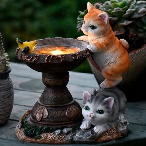 1PC Cat Garden Figurines Outdoor Decor, Playful Cats With Fish Pond, Outdoor Solar Statue With LED Lights For Patio, Lawn, Yard Art Decoration, Housewarming Garden Gift